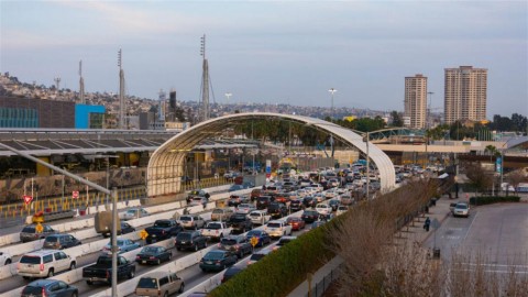 Il valico stradale fra San Ysidro (California) e Tijuana (Messico)