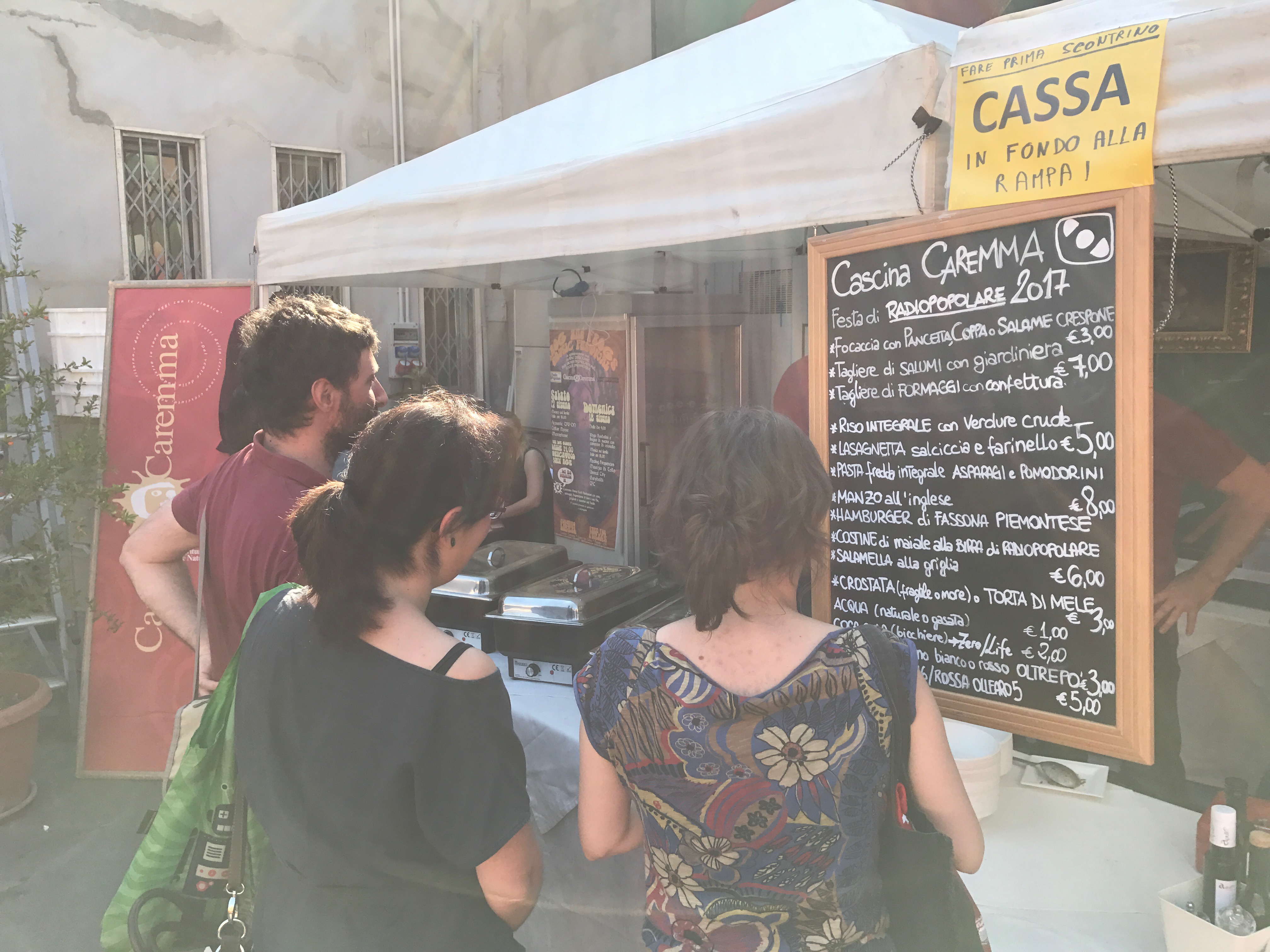 Il buonissimo cibo della Festa è stato preparato e servito dalla Cascina Caremma