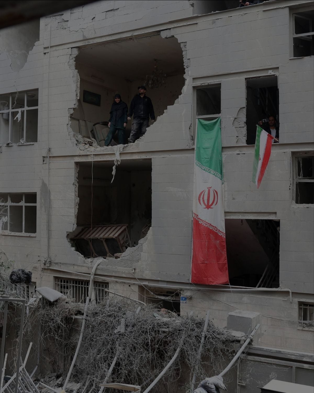 Iran. La guerra non funziona: il regime si radicalizza e Trump perde consenso banner mobile