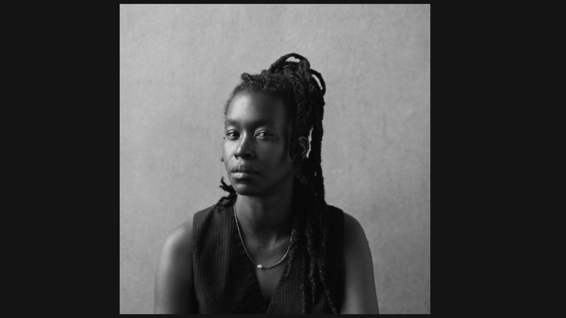 La poetessa afroamericana Moor Mother