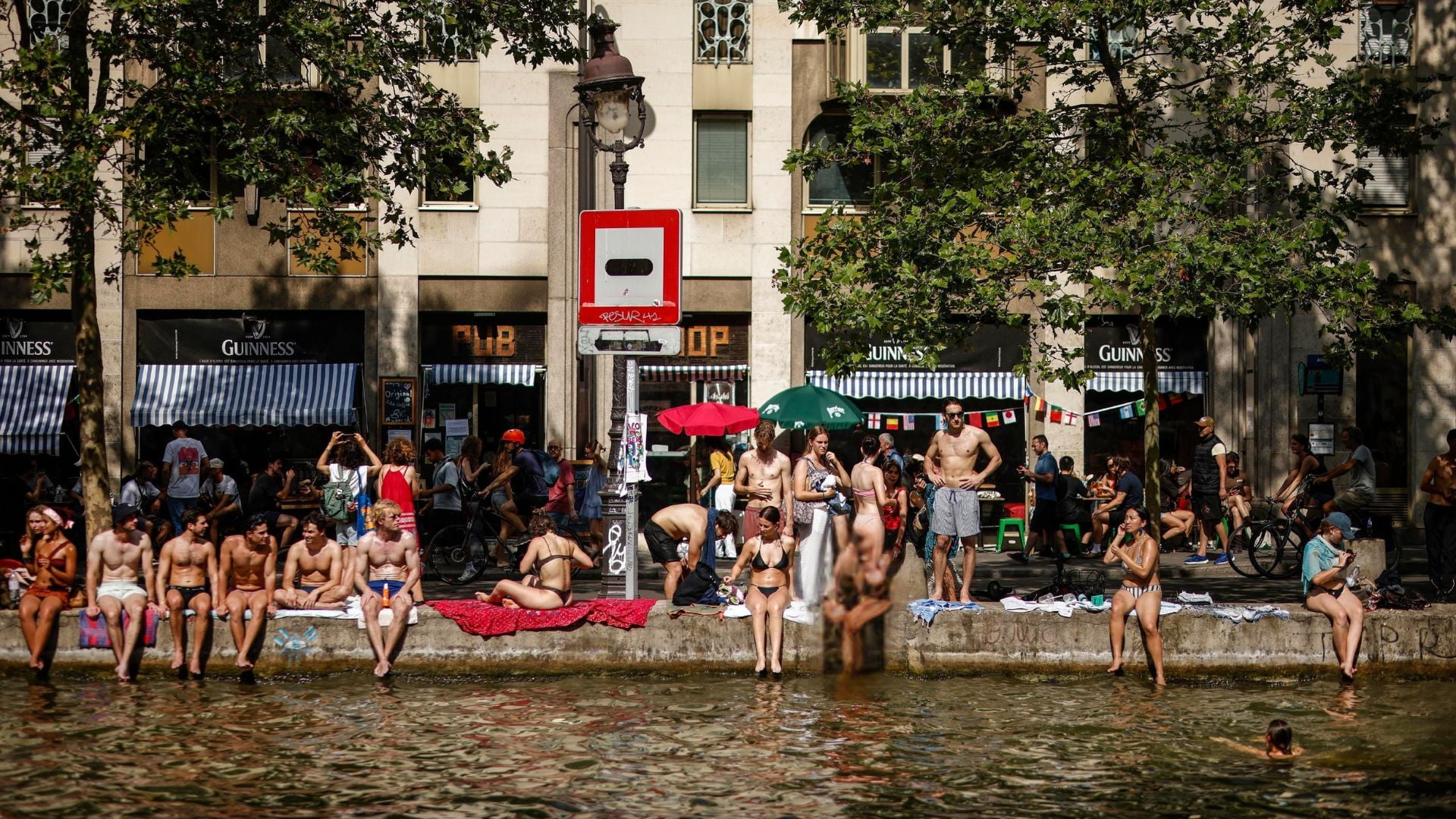 Parigi, Francia. L'Europa boccheggia. Temperature estreme, ma è la nuova normalità