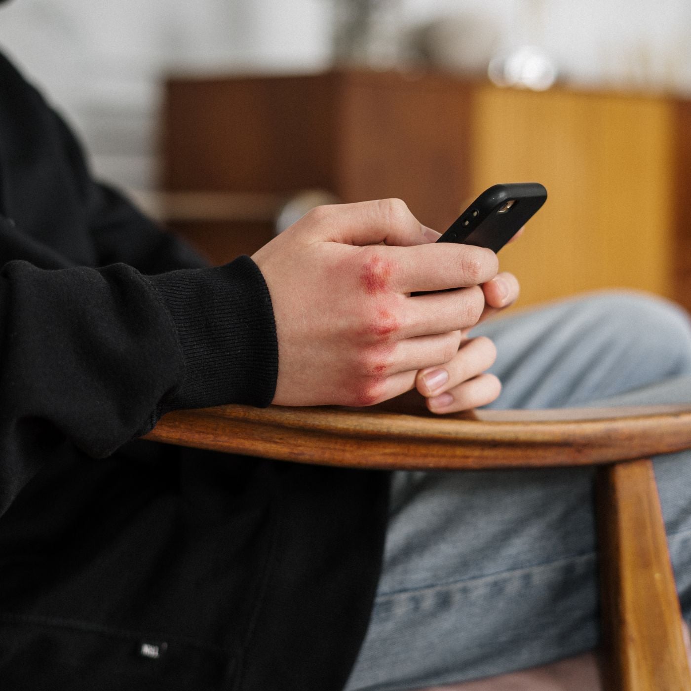 Violenza in rete dilagante, ma giovani sempre più consapevoli