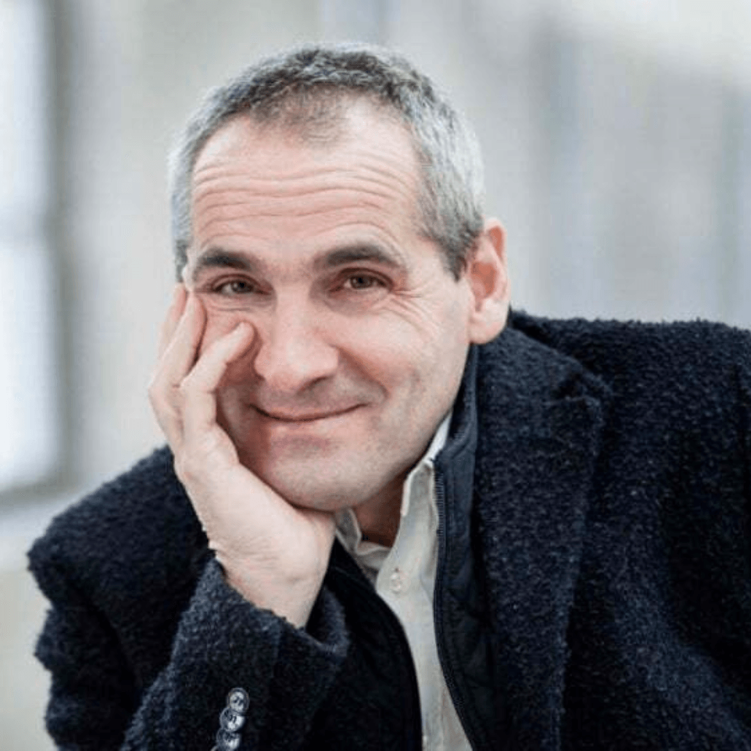 Sregolatezza e spiritualità punk: Edda racconta il nuovo album "Messe Sporche"