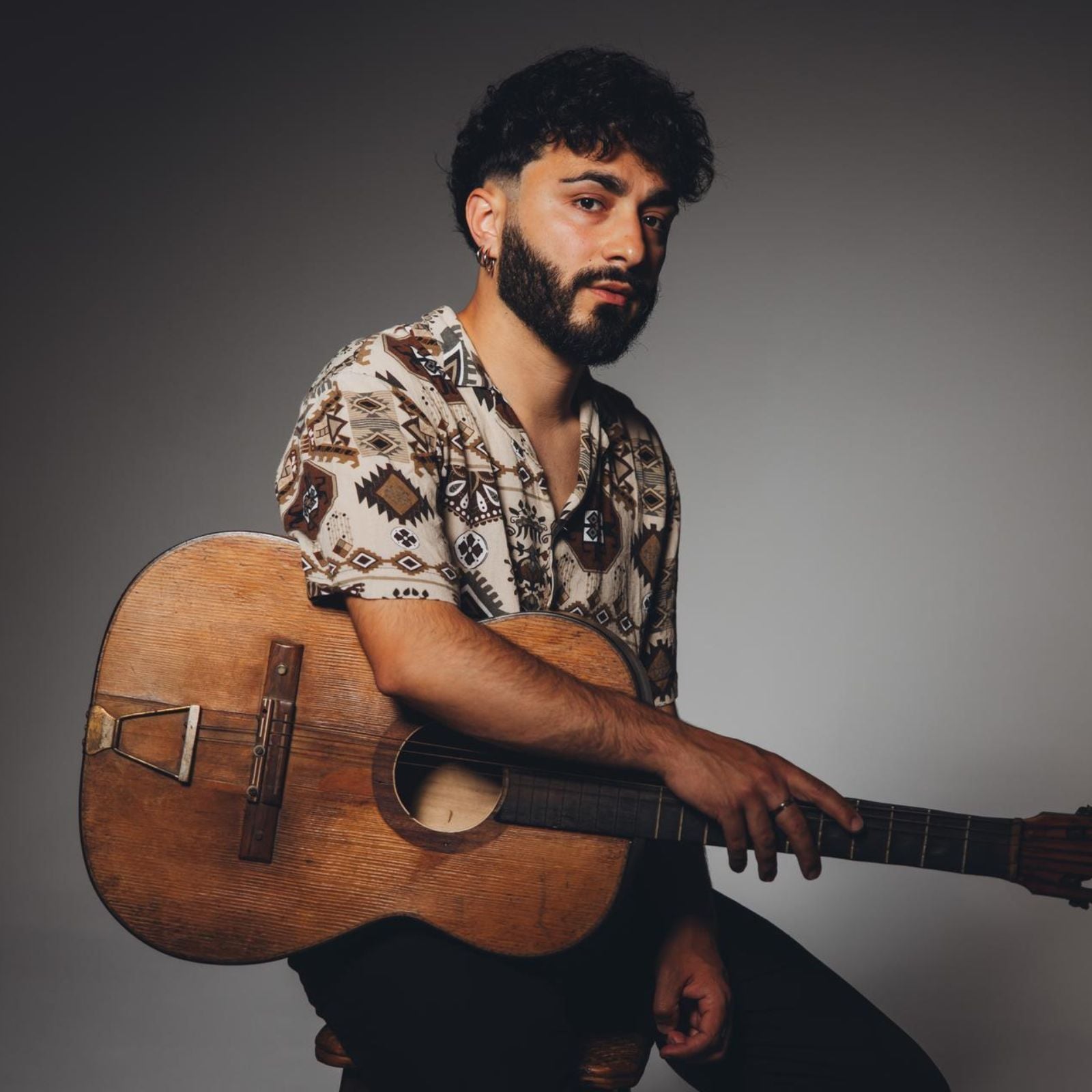 “La musica deve parlare dei tempi che viviamo”: Montegro a Radio Popolare