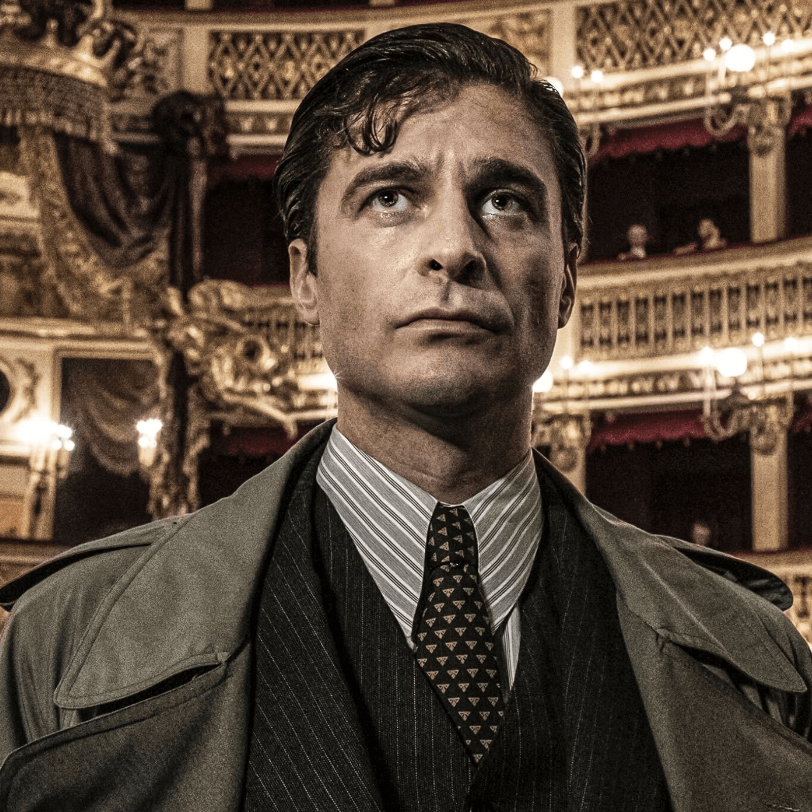 Ricciardi, il commissario antifascista che si ispira a Camus