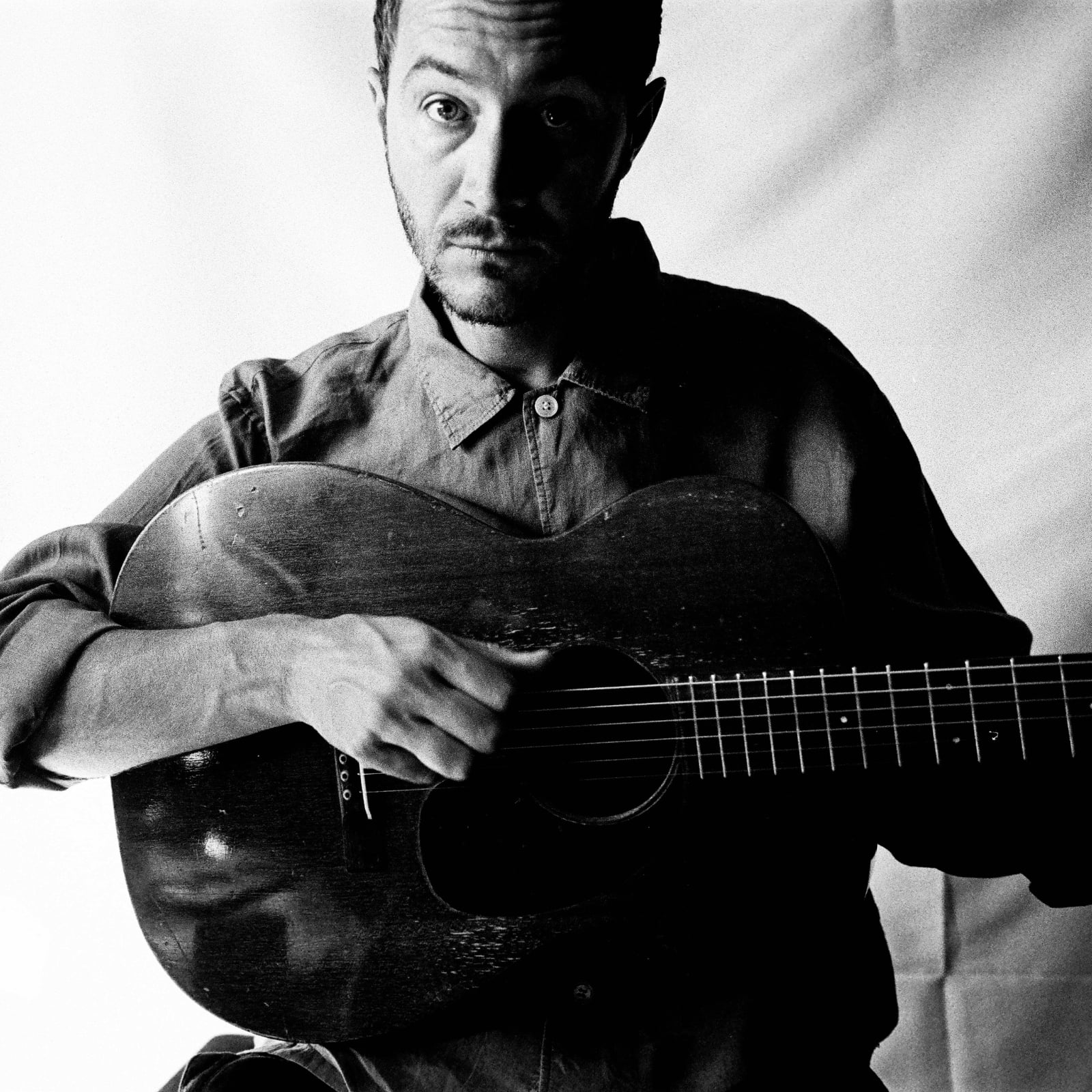 Il cantante degli Editors Tom Smith racconta la sua nuova avventura solista