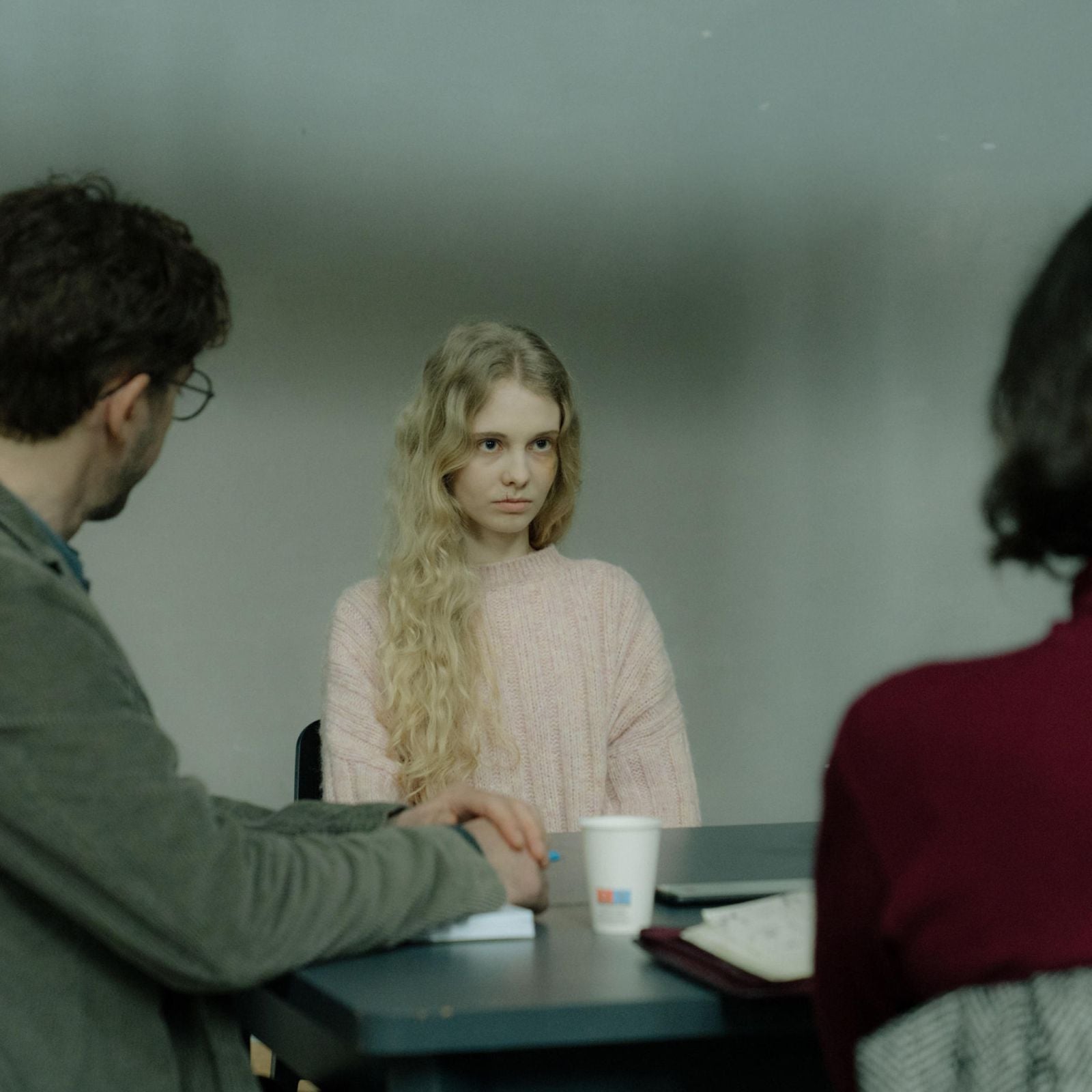 La violenza del patriarcato su una minorenne in cerca di sogni, nel film 'Illusione'