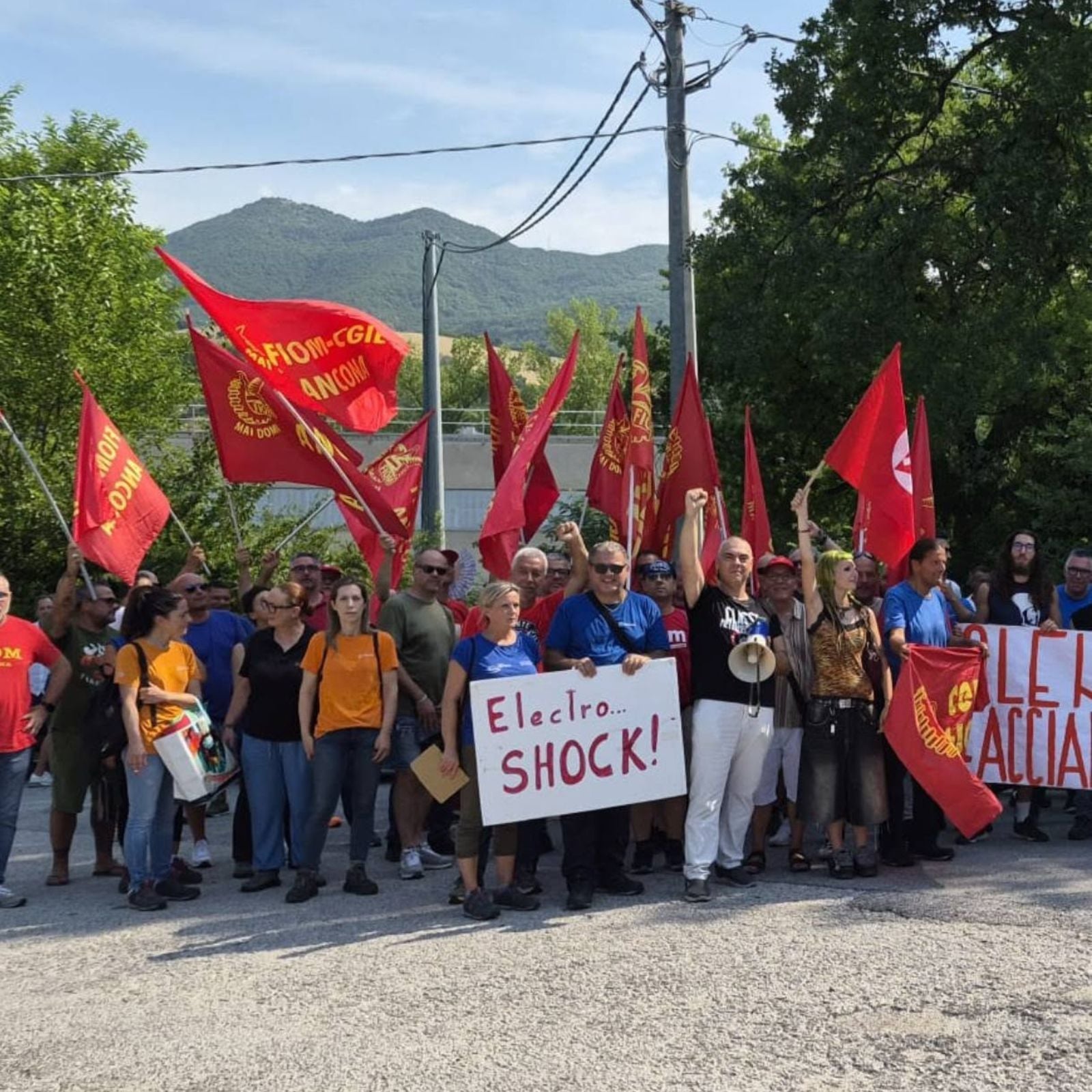 Electrolux ne licenzia 1700, il governo non fa nulla