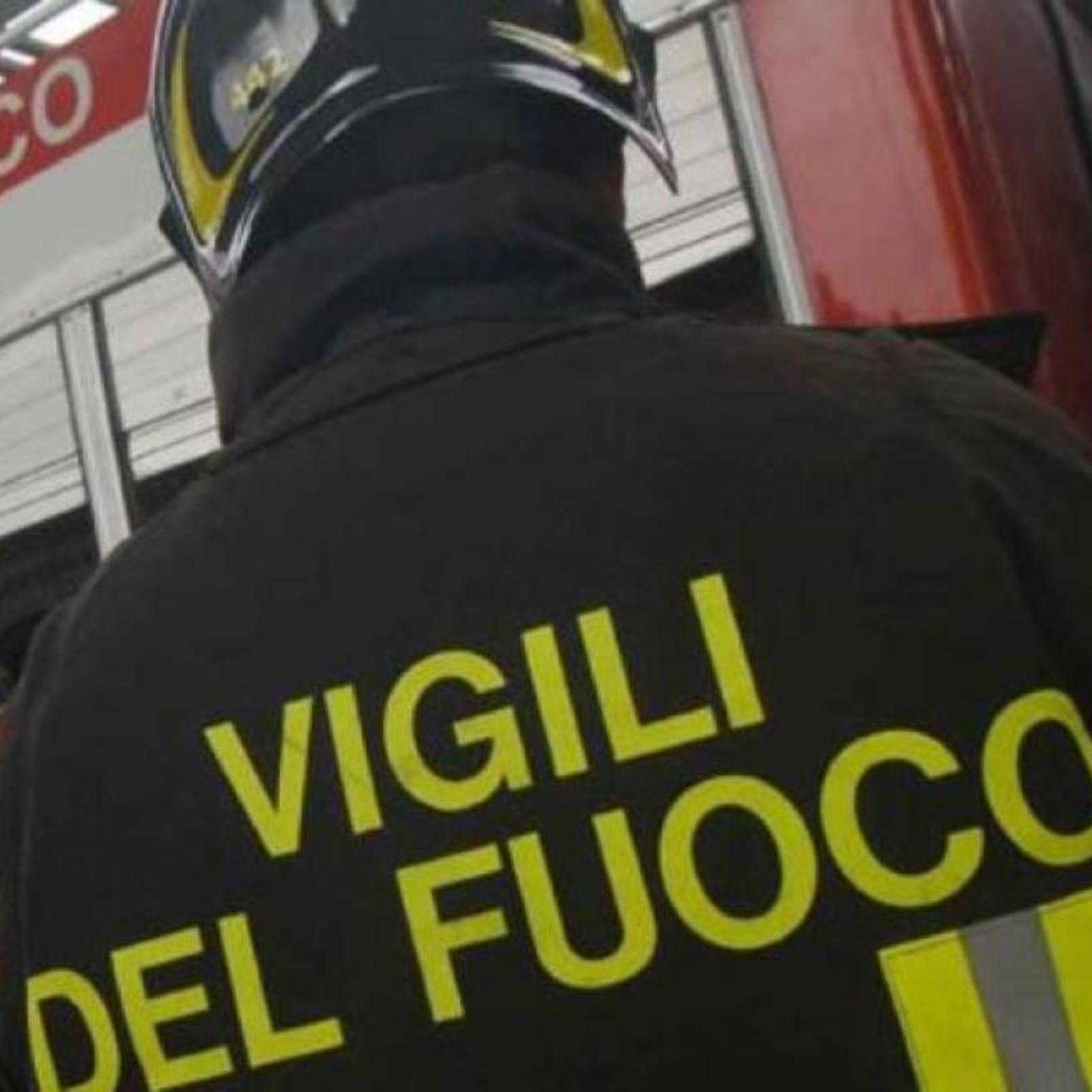 Pisa, contestazione disciplinare ai vigili del fuoco che si sono inginocchiati per le vittime di Gaza