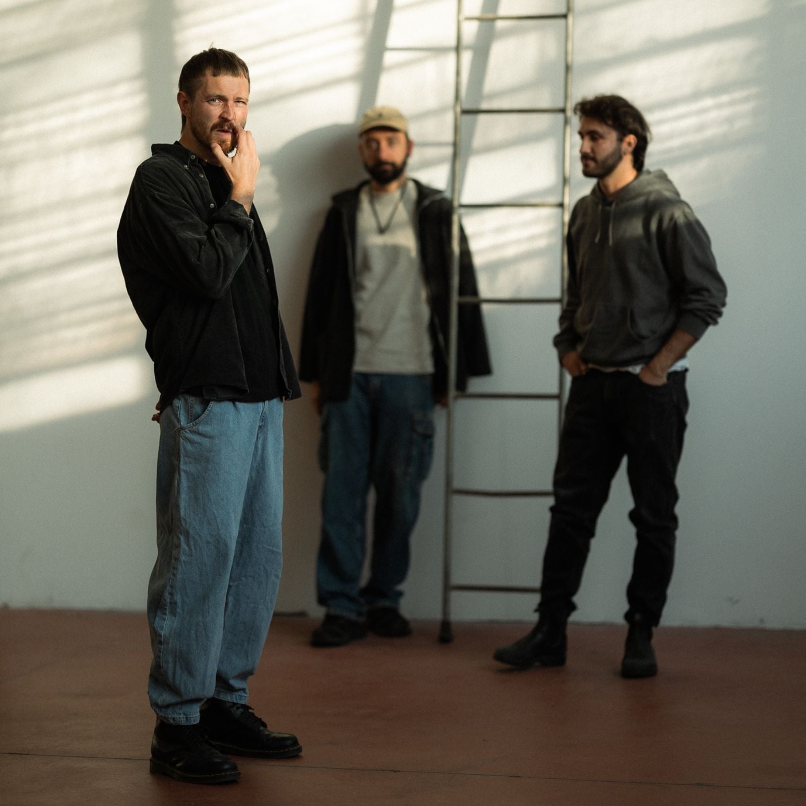 Gli Atlante e quella voglia di reinventarsi a ogni album: la band torinese intervistata a Volume