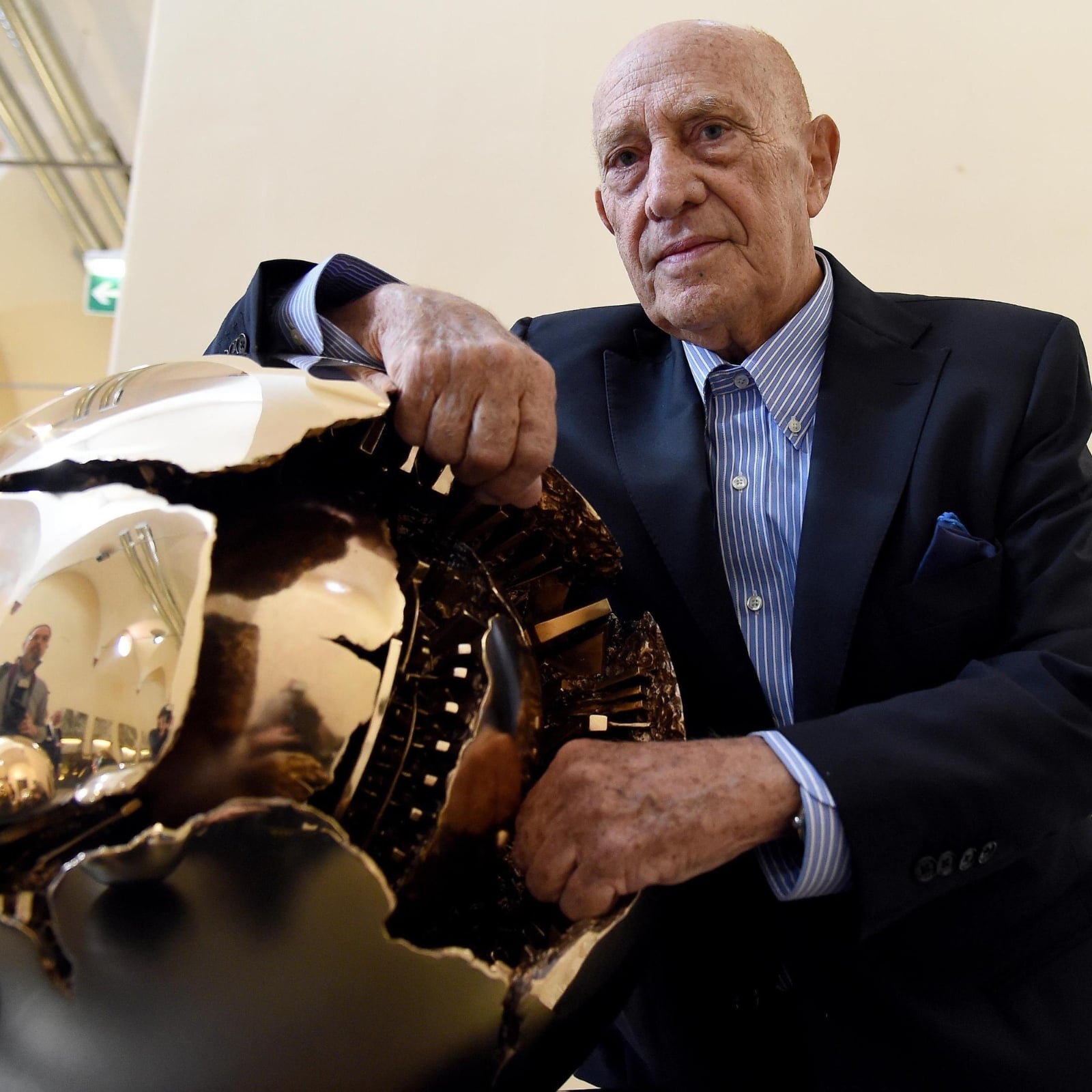 E' morto lo scultore visionario Arnaldo Pomodoro