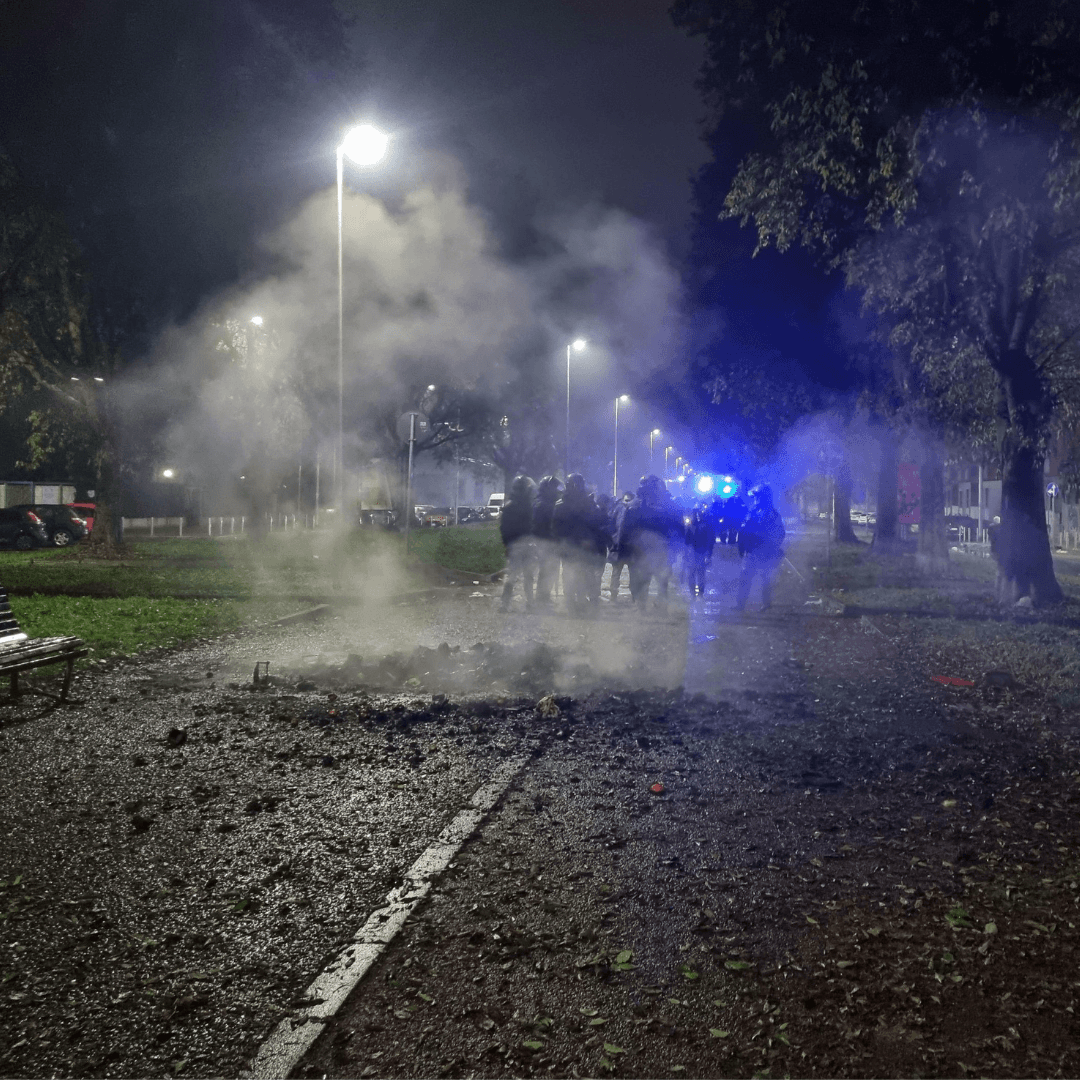 Corvetto, il risveglio dopo una seconda notte di rabbia diventata fuoco