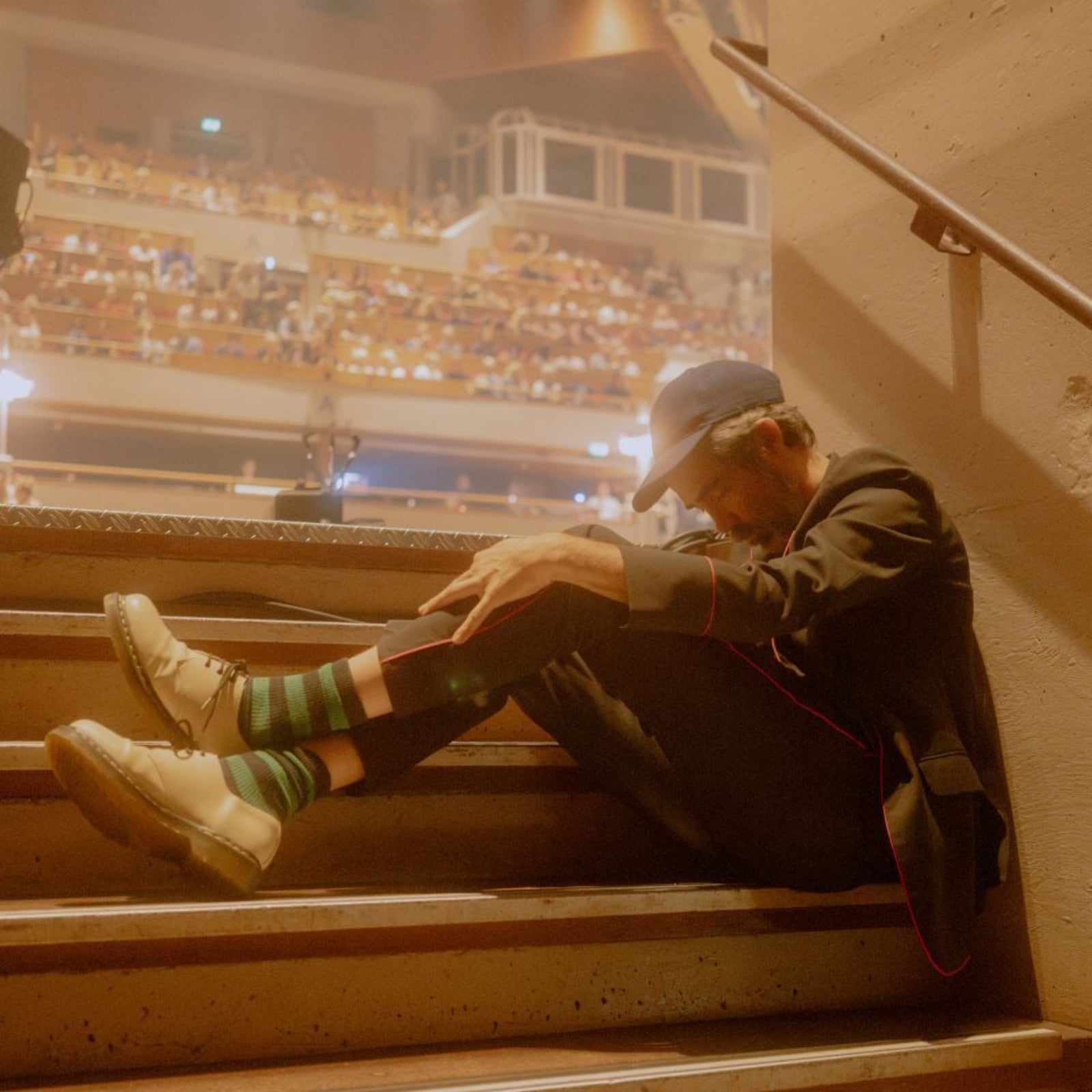 Come un unico piano sequenza: Patrick Watson racconta il nuovo album “Uh Oh”