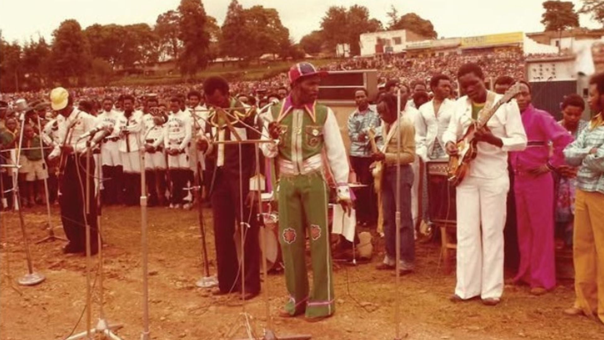 Joseph Kamaru, il musicista keniota che non ha taciuto davanti ai potenti (foto da ig)