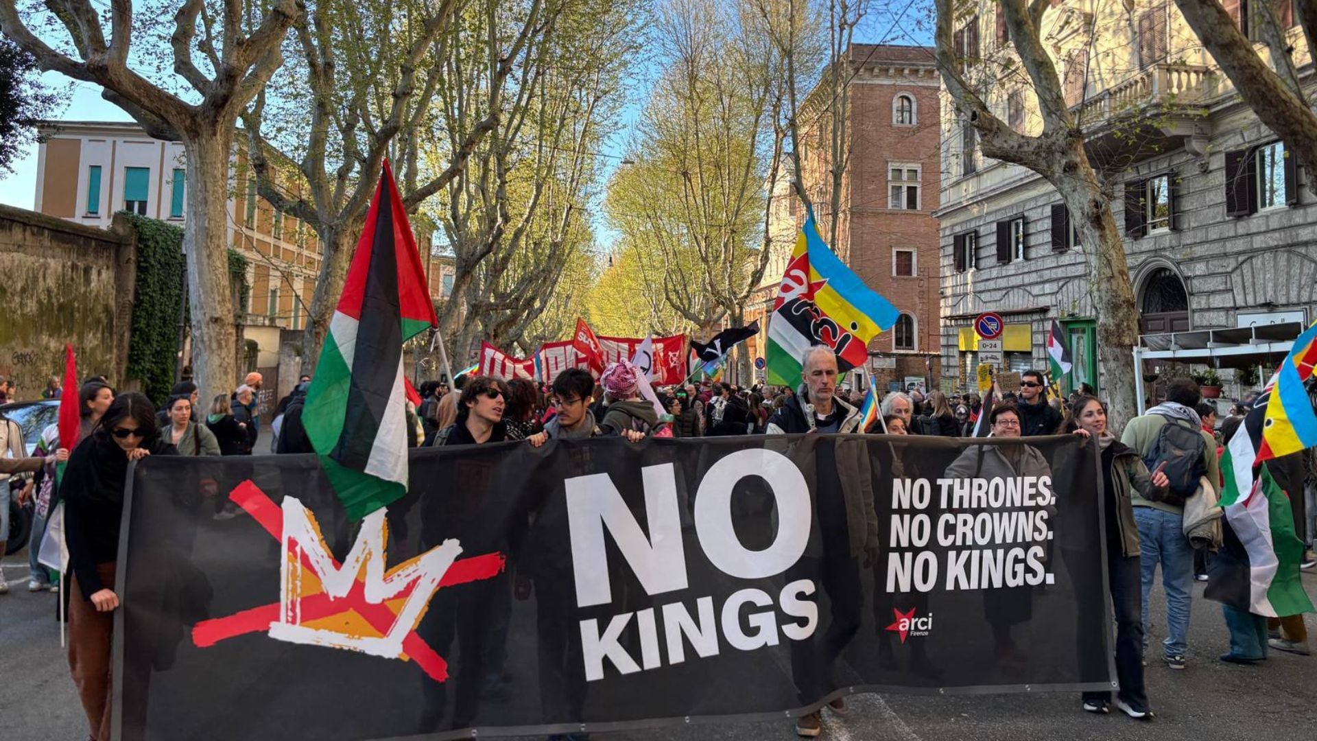 No Kings Day, a Roma contro guerre e governo Meloni