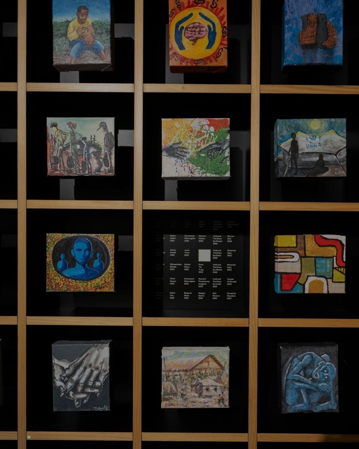Arte. Una mostra alla Fondazione Rovati di Milano riunisce le testimonianze artistiche dai campi di rifugiati banner mobile