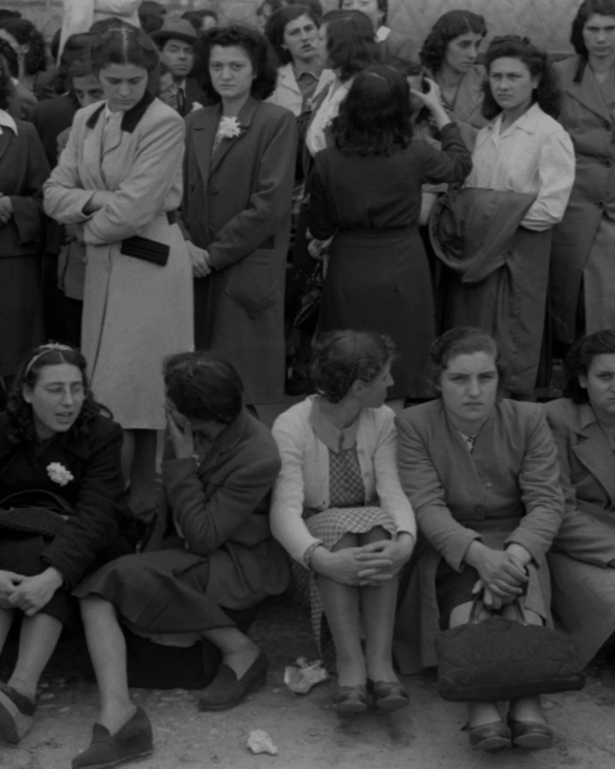 Le donne che votarono per la prima volta il 2 giugno 1946 negli scatti di Federico Patellani Banner Mobile