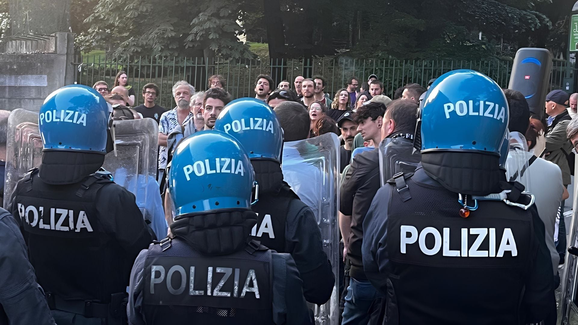 Colpevoli di antifascismo. A Lecco denunciati gli attivisti che hanno contestato i neofascisti.