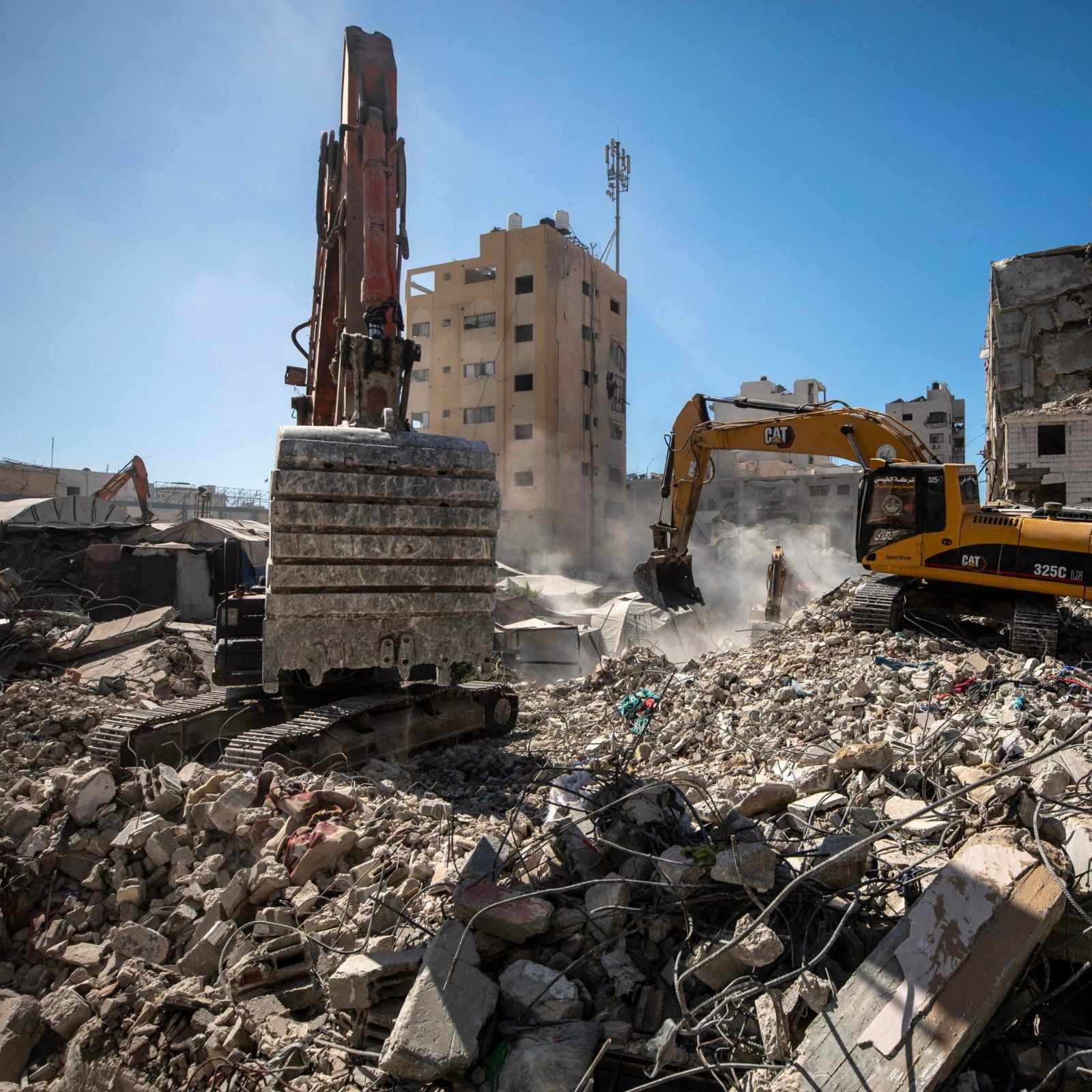 Gaza. Cessate il fuoco, il grande inganno: 5000 malati di tumore bloccati senza via d'uscita