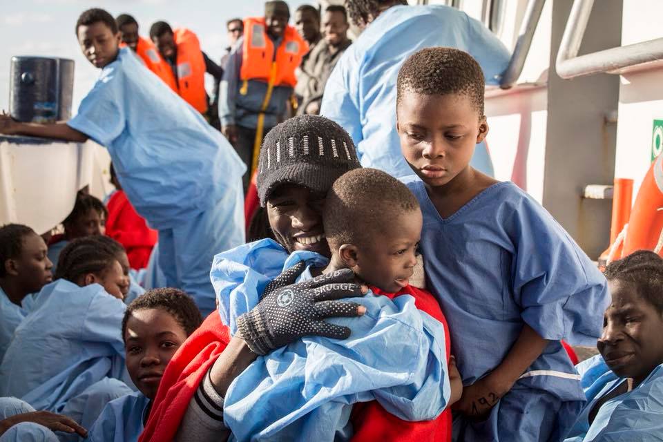 Migranti soccorsi in mare