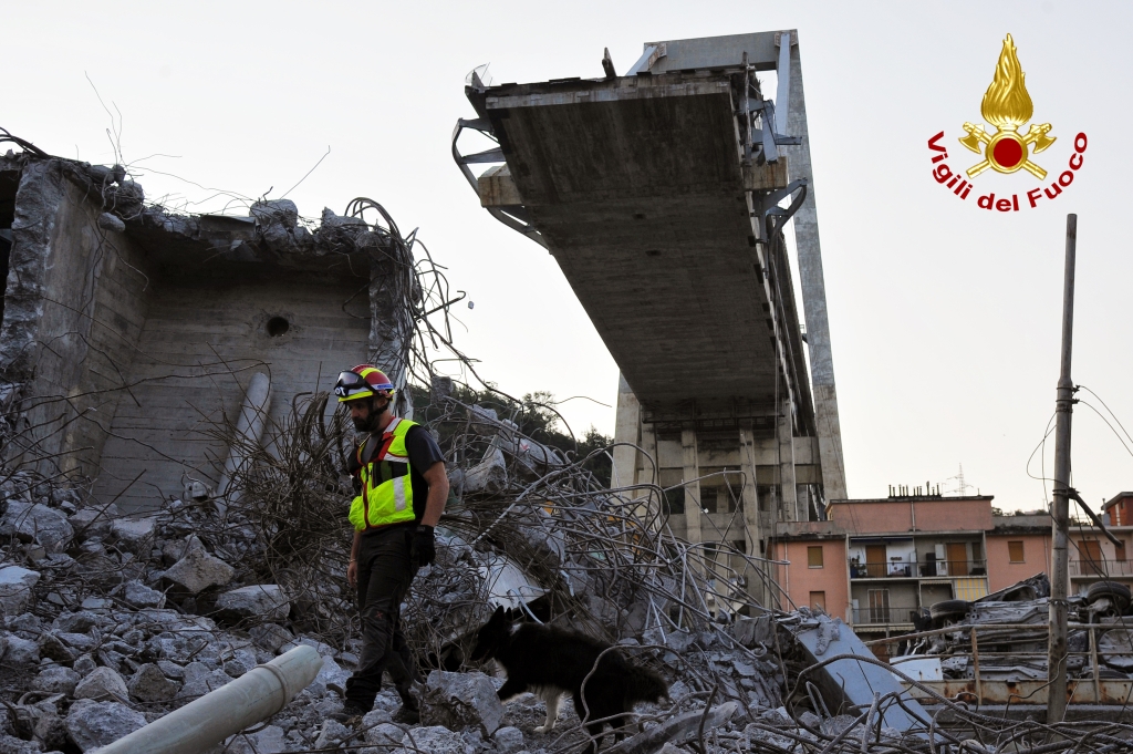 Vigili del Fuoco a Genova