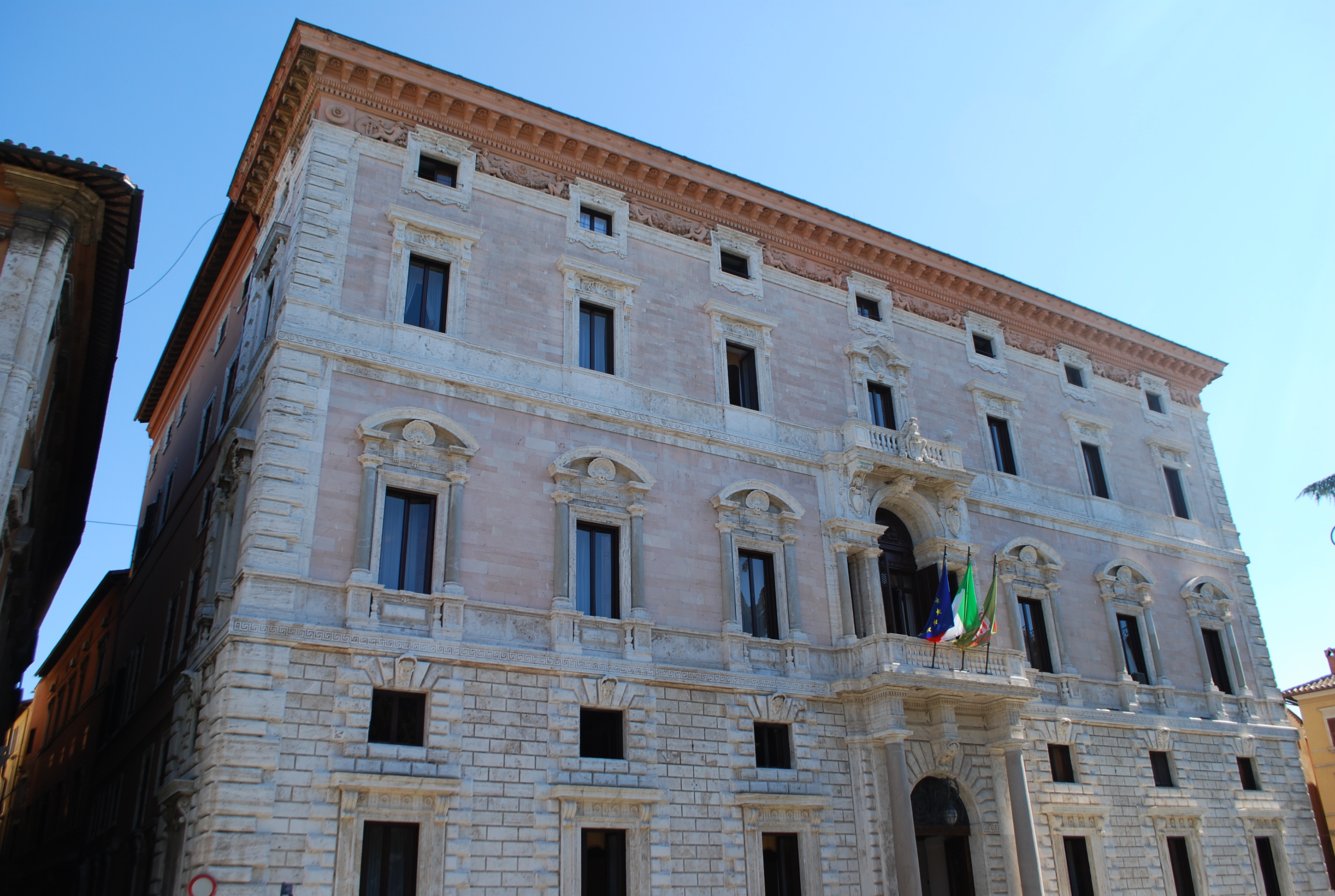 Il palazzo della Regione Umbria
