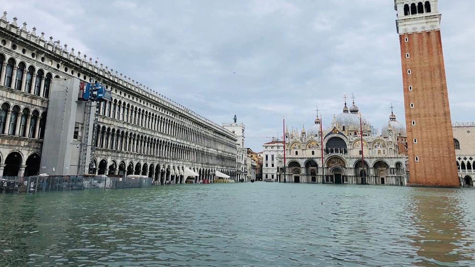 Acqua alta a Venezia