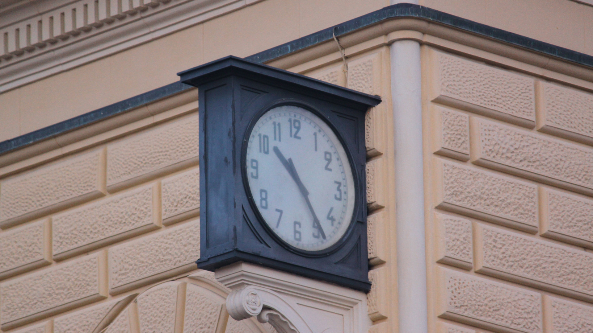 orologio strage di bologna