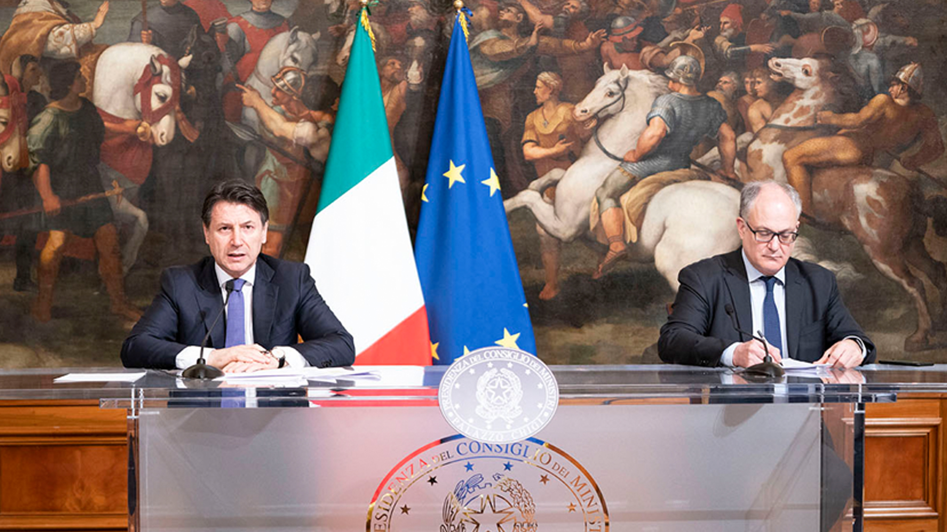 Conferenza stampa Conte Gualtieri