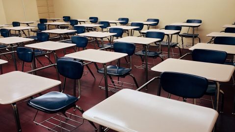 Le regole per la riapertura delle scuole: studenti al 75% e orari scaglionati