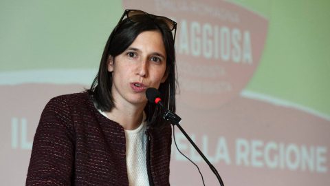 Elly Schlein accusa: una vergogna le reazioni dei sovranisti nostrani al tentato golpe Usa