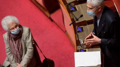 Gli ostacoli per le riaperture, Liliana Segre in Senato per Patrick Zaki e le altre notizie della giornata