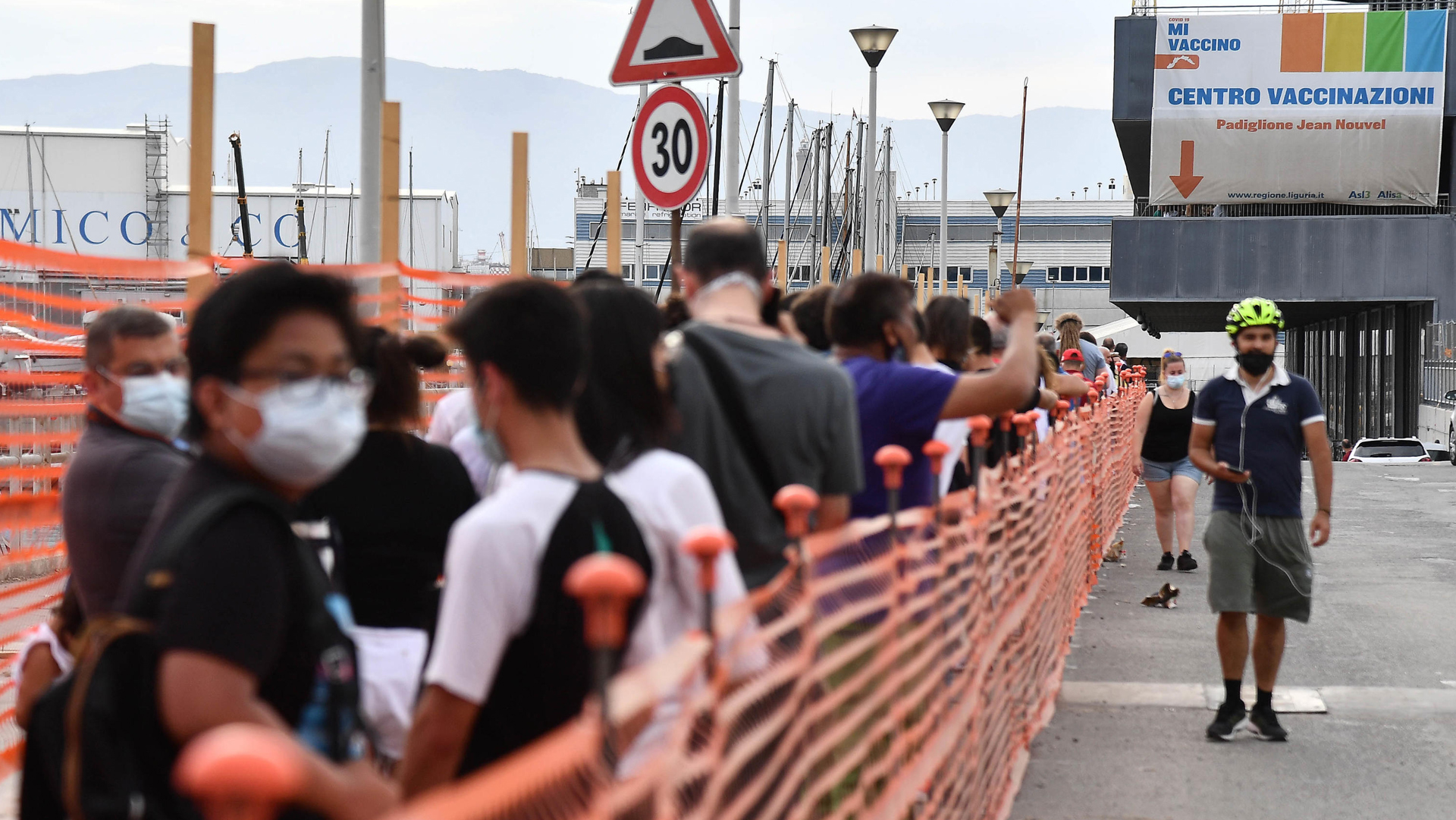 corsa ai vaccini ANSA