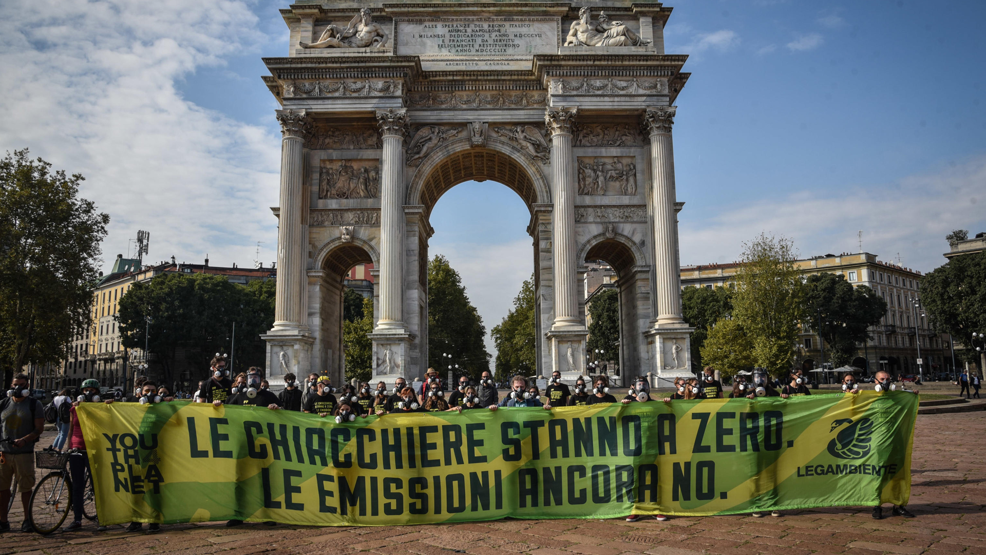 Legambiente Arco della Pace ANSA