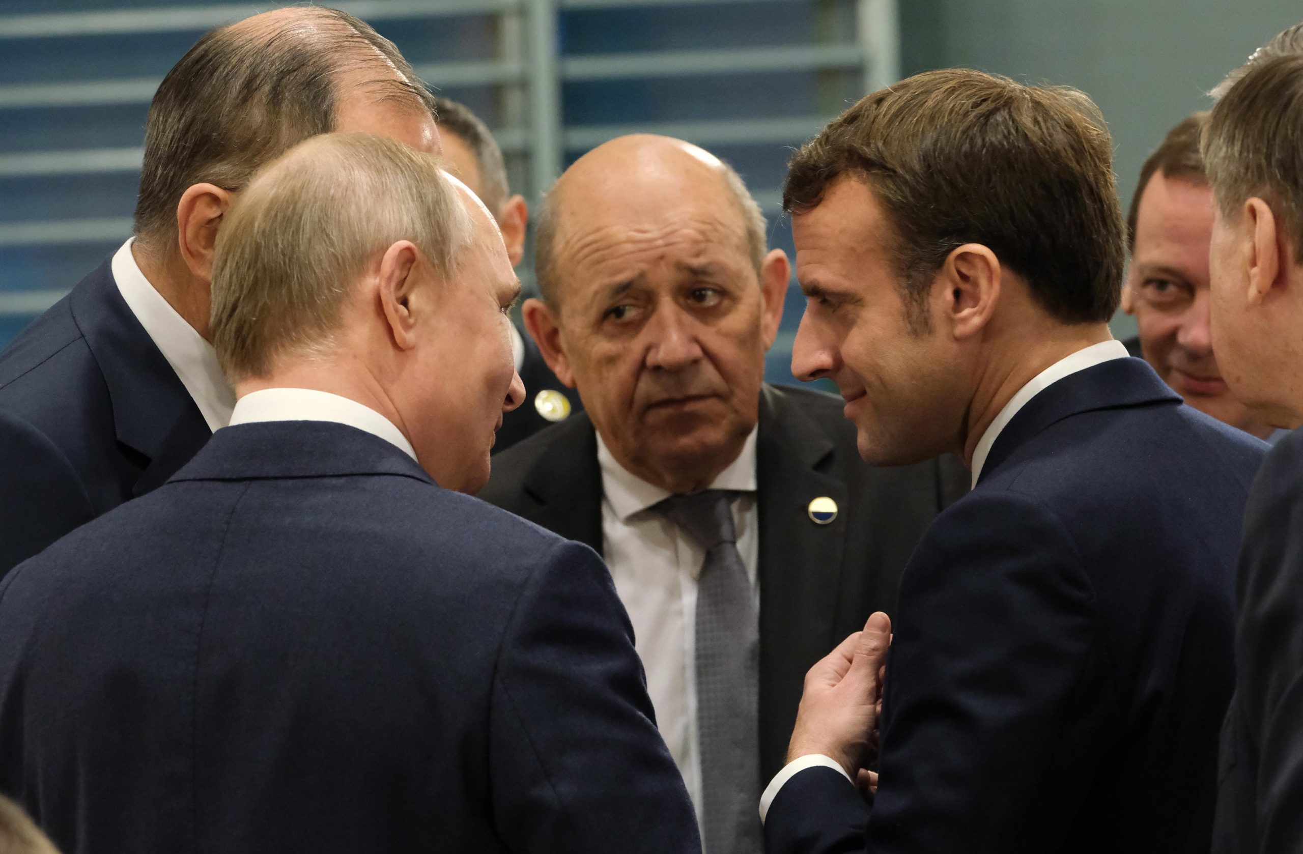 Macron parlerà con Putin per discutere un accordo per la de-escalation