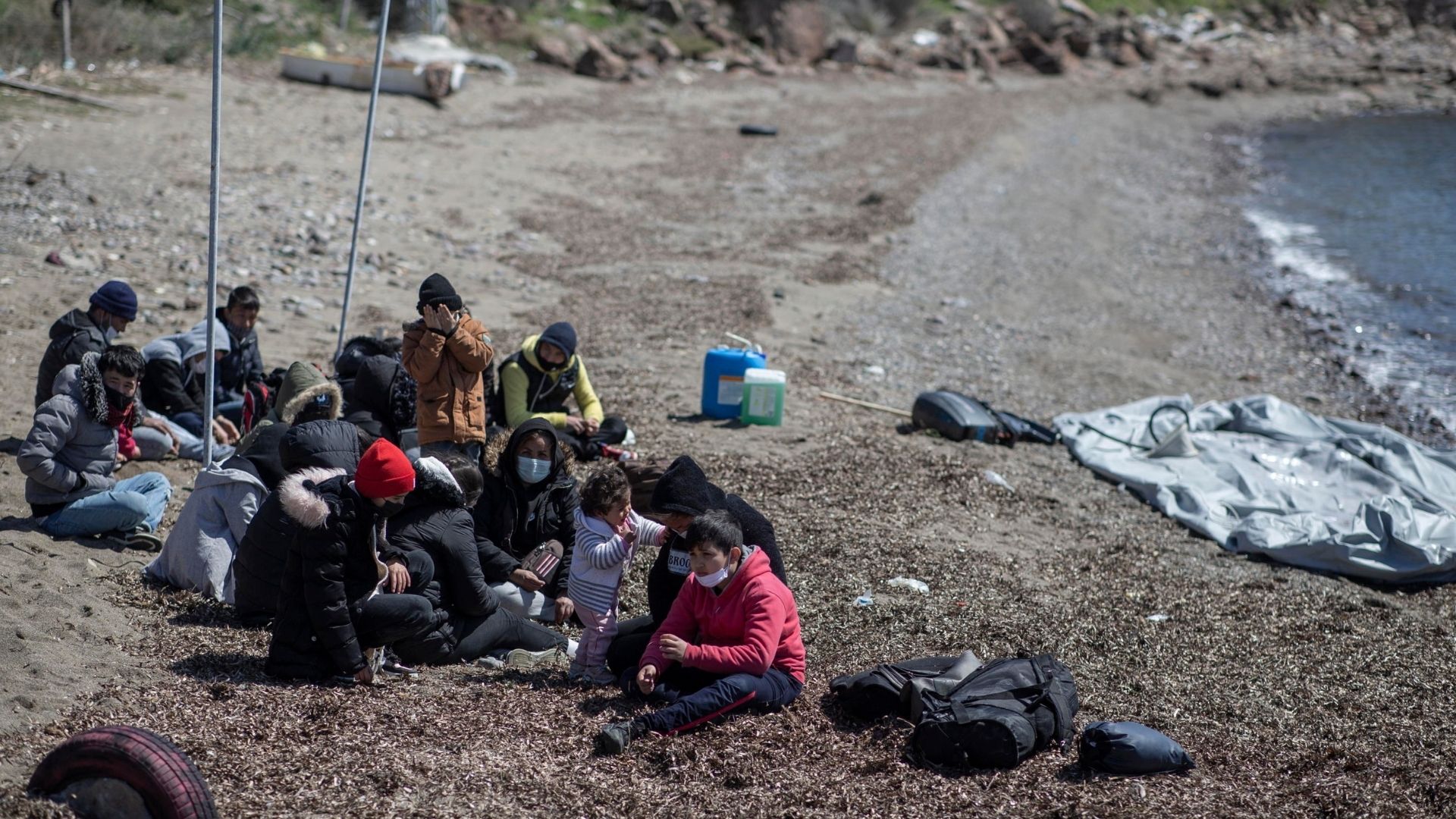 migranti respinti al confine tra Grecia e Turchia