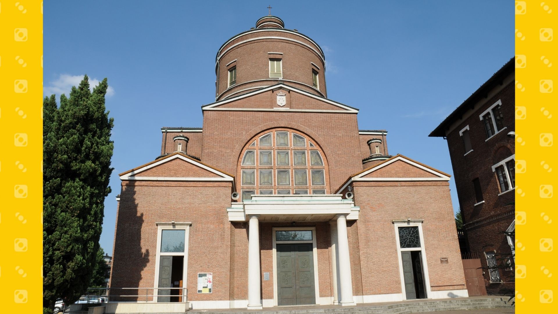 Legnano chiesa di Santa Teresa del Bambin Gesù