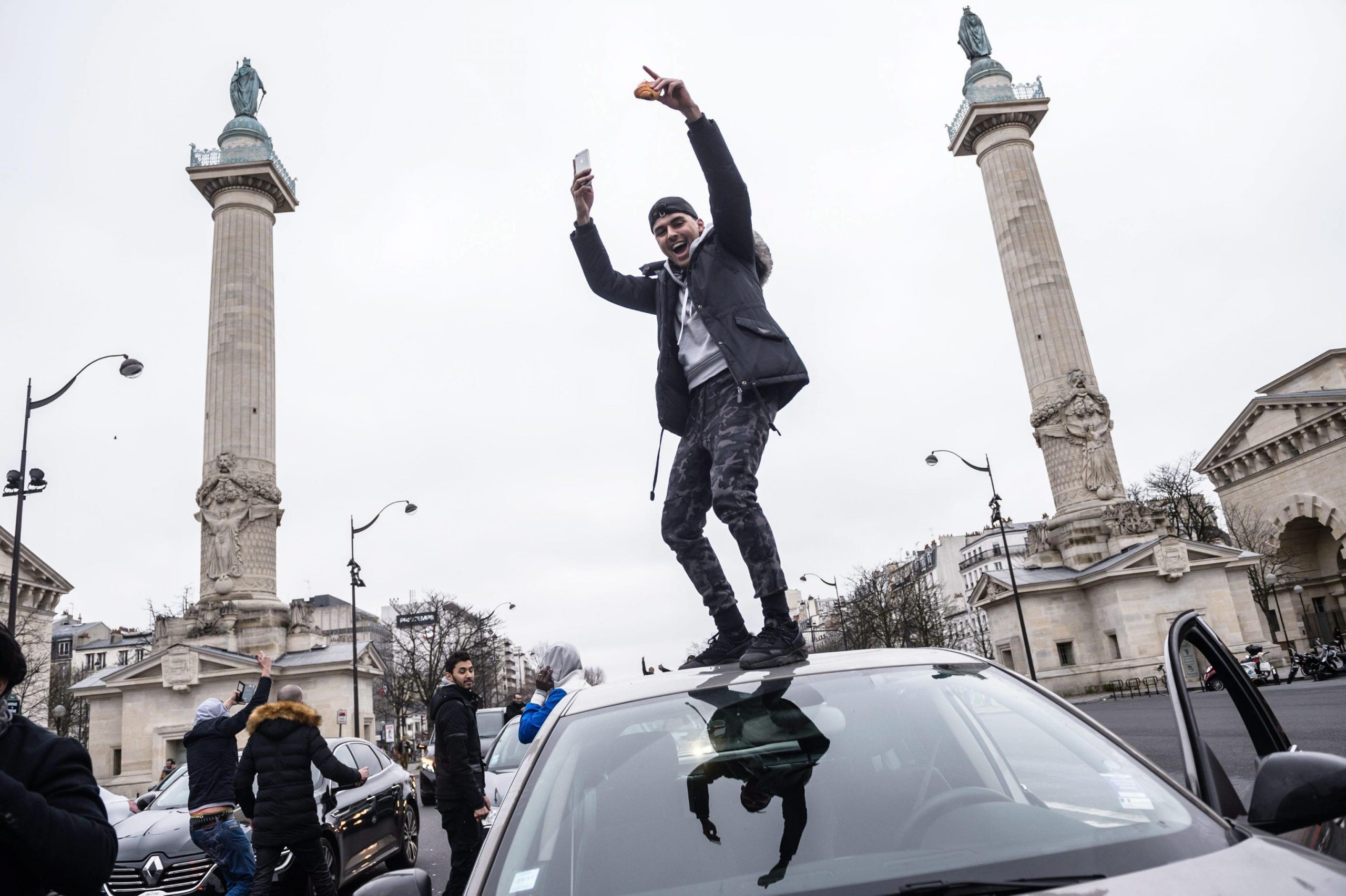 La Francia ha introdotto un compenso minimo garantito per gli autisti di Uber