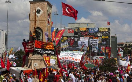 La protesta anarchica, festosa e sbruffona di Gezi Park, dieci anni fa
