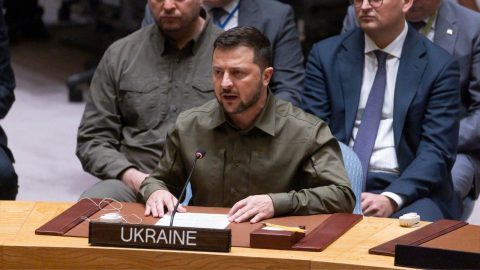 Zelensky parla all'Onu, le caserme come centri di rimpatrio per i migranti e le altre notizie della giornata
