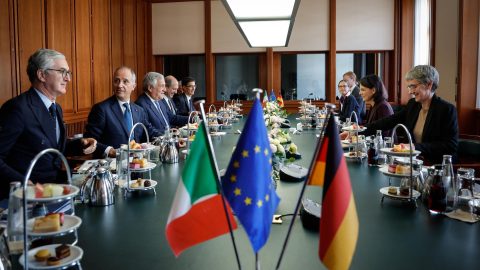 Slitta l'accordo sui migranti in Europa, la legge di bilancio tra spread e deficit e le altre notizie della giornata