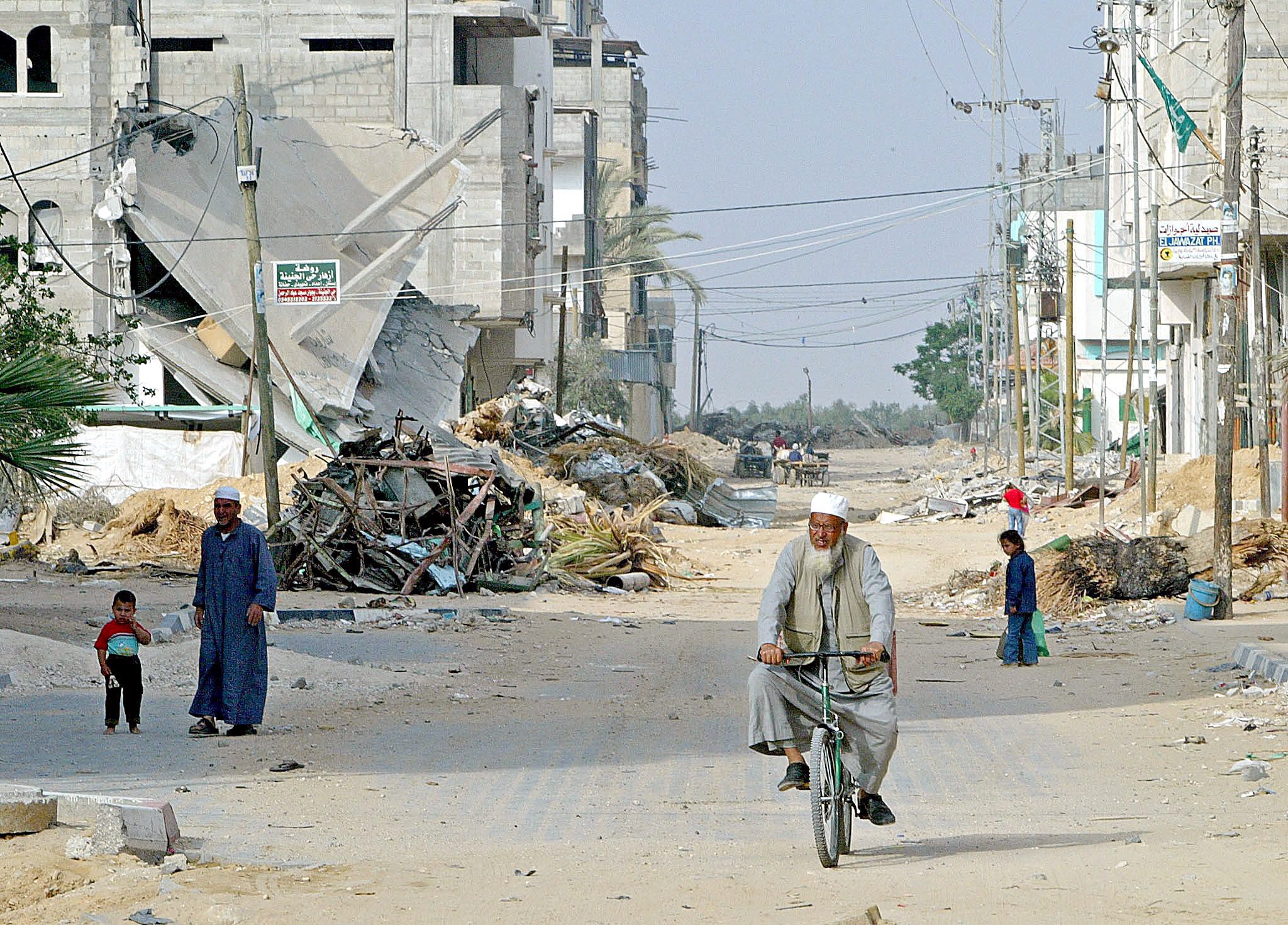 Medio Oriente, CASE ABBATTUTE NELLA STRISCIA DI GAZA