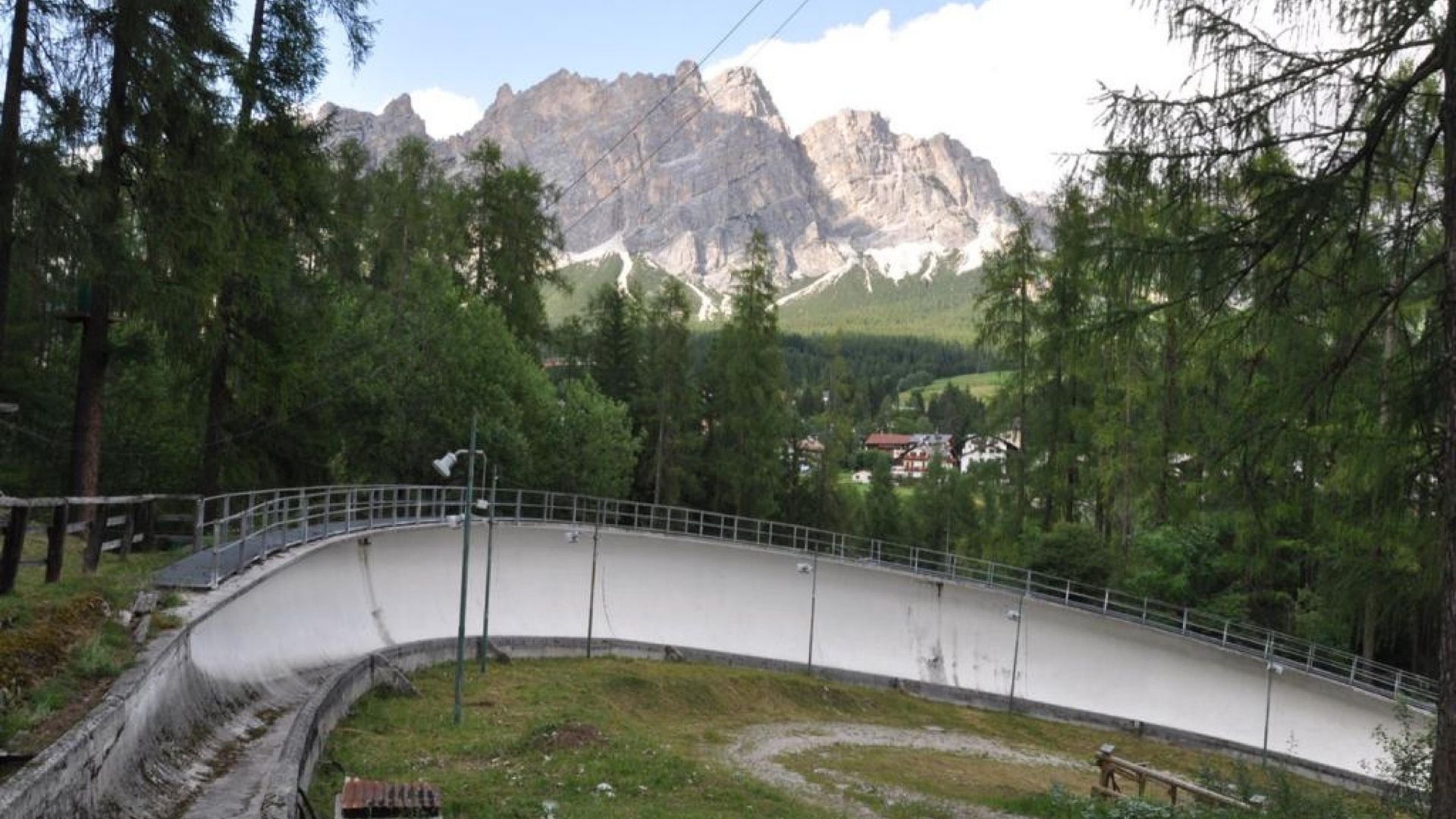Olimpiadi invernali 2026 - La pista per il bob 'Eugenio Monti' a Cortina, 01 agosto 2023. ANSA