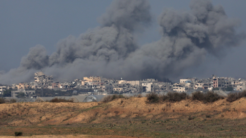 Netanyahu afferma che l'esercito israeliano ha circondato la casa del leader di Hamas, Kiev attende il voto del Congresso americano e le altre notizie della giornata