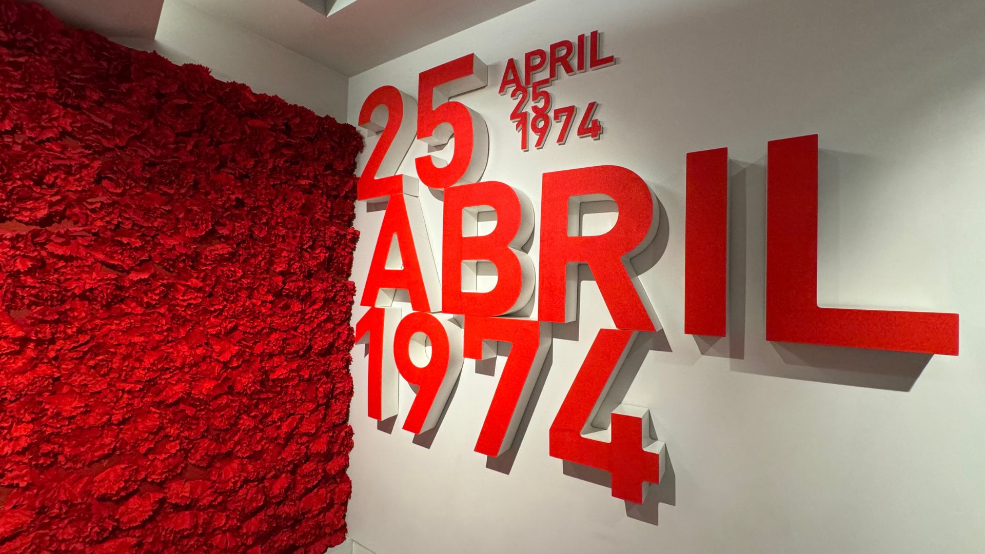 25 aprile 1974 - 25 aprile 2024. La rivoluzione dei garofani compie 50 anni