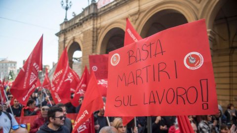 Il settore privato in piazza per la sicurezza sul lavoro, Kiev sempre più in difficoltà e le altre notizie della giornata