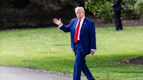 Trump riunisce il consiglio per la sicurezza nazionale dopo l'attacco dei missili iraniani sulle basi militari Usa in medio oriente