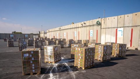 Gaza, l'inchiesta della BBC sull'agenzia fantasma incaricata da Tel Aviv di gestire la distribuzione degli aiuti umanitari