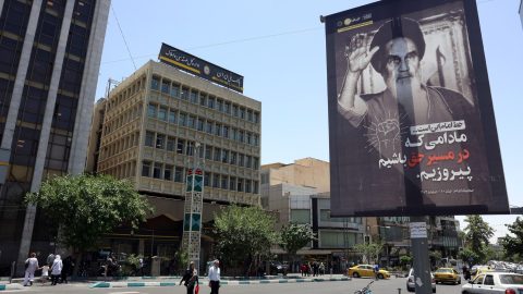 Washington ritira una parte del personale in Medio Oriente, mentre cresce la tensione con l'Iran
