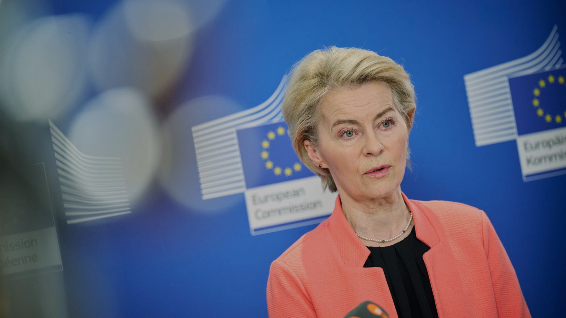 Trump e il teorema dei dazi: premere sull'Europa per ottenere da Bruxelles meno regole per le aziende Usa